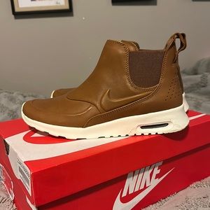 Nike Air max thea mid